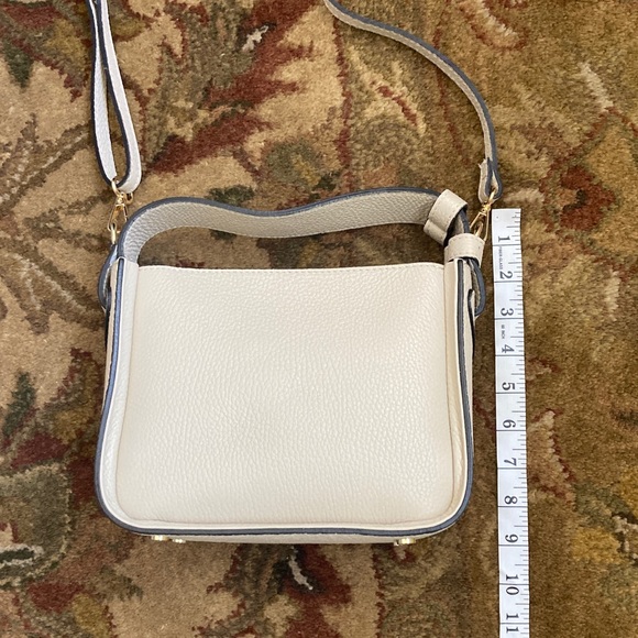 NWOT!  Genuine Leather Hand Bag in Cream Color from my trip to Italy😍 - Picture 6 of 8